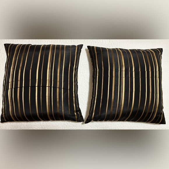 Accent pillows - Gold, Black with some bronze 18”x18”. $75 includes 2 pillows - Picture 3 of 4